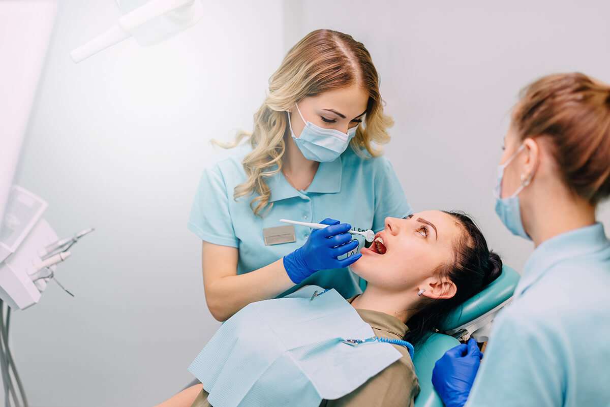 stomatologia estetyczna katowice